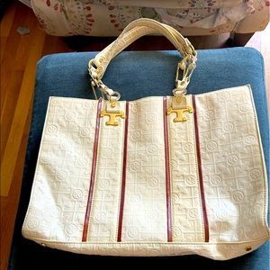 BEAUTIFUL TORY BURCH Hard to find T Nico Lux East West embossed tote